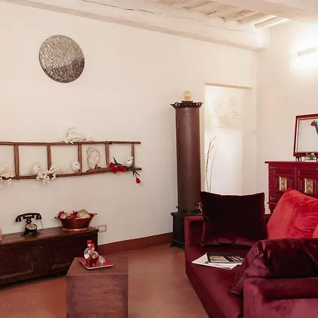 La Tulipa * San Quirico dʼOrcia